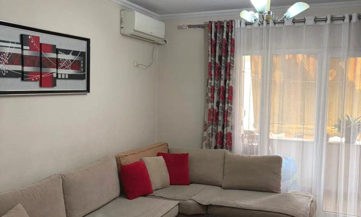 Shtepi me qera Apartament ne Tirane, 2+1, Mobilimi E mobiluar, Pagesa 48,000  Leke.