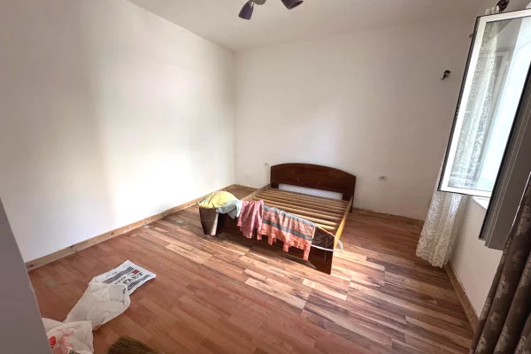 Luxury villas for rent in Tirana 1+1, In Part