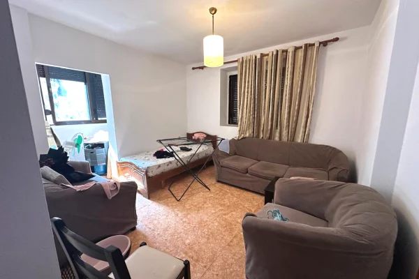 Appartamento in affitto a Tirana 3+1, Arredato