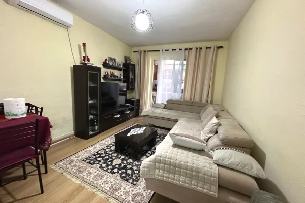 Shtepi ne shitje 1+1 ne Tirane - 105,000 Euro