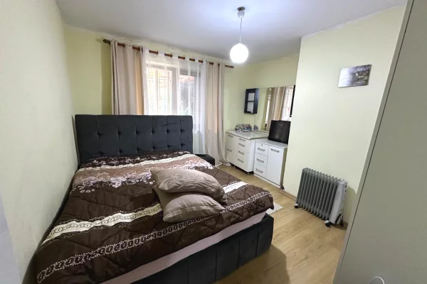 Shtepi ne shitje Apartament ne Tirane, 1+1, Mobilimi E mobiluar, Pagesa 105,000  Euro.