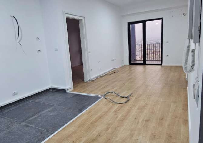 Ambient biznesi me qera 3+1 ne Tirane - 1,100 Euro