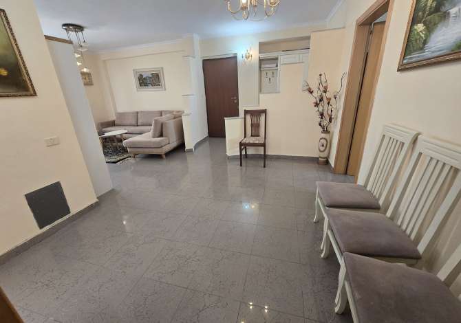 Shtepi me qera 2+1 ne Tirane - 700 Euro