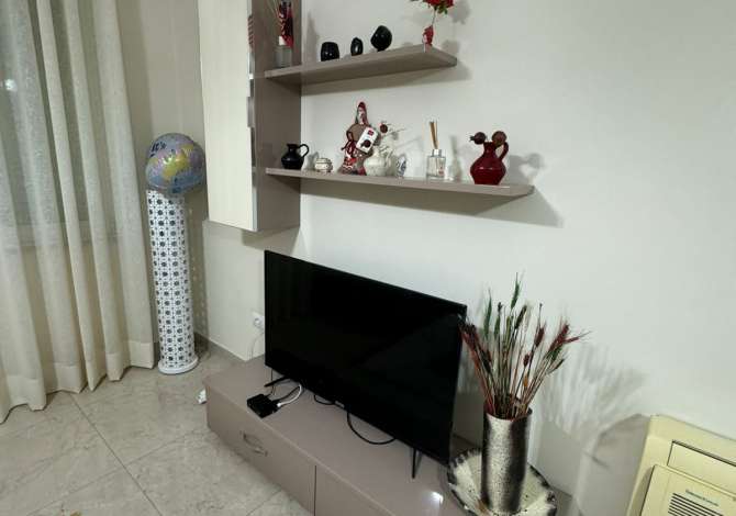 Shtepi me qera 2+1 ne Tirane - 600 Euro