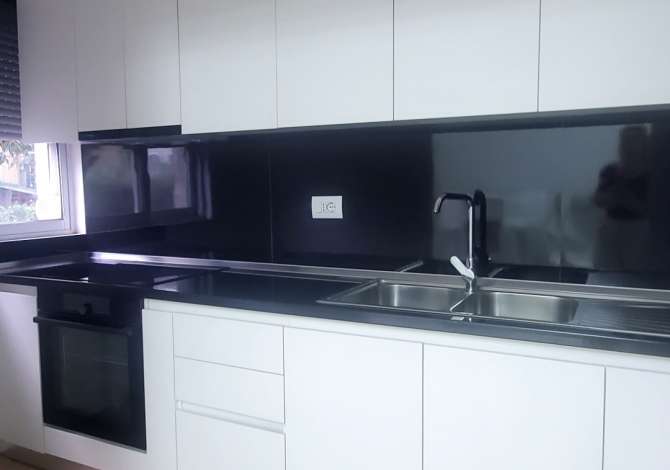Shtepi me qera 2+1 ne Tirane - 450 Euro