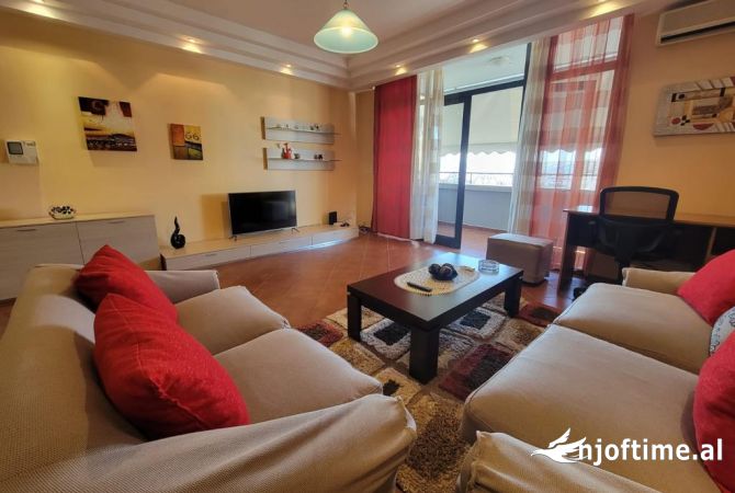 Shtepi me qera 2+1 ne Tirane - 600 Euro