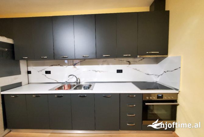 Shtepi me qera 2+1 ne Tirane - 600 Euro