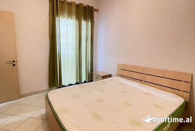Shtepi ne shitje Apartament ne Tirane, 1+1, Mobilimi E mobiluar, Pagesa 85,000  Euro.