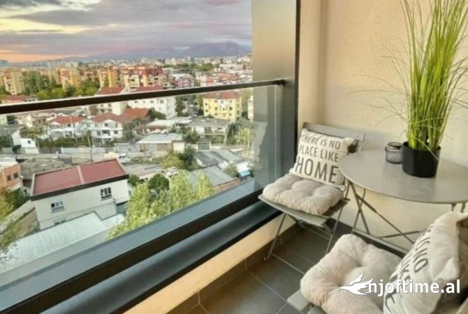 Shtepi ne shitje Apartament ne Tirane, 1+1, Mobilimi E mobiluar, Pagesa 153,000  Euro.