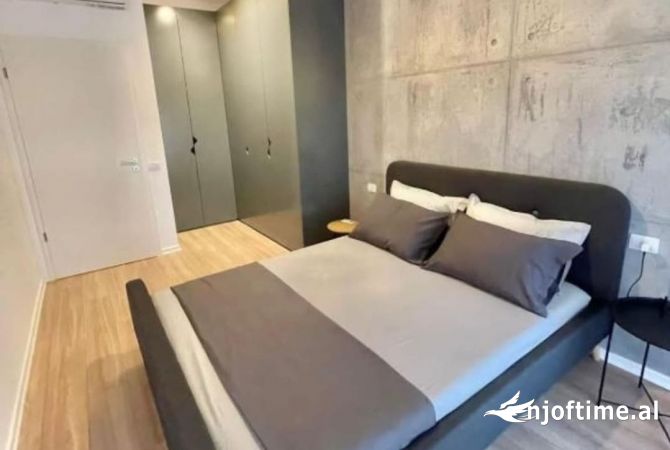 Shtepi ne shitje Apartament ne Tirane, 1+1, Mobilimi E mobiluar, Pagesa 153,000  Euro.