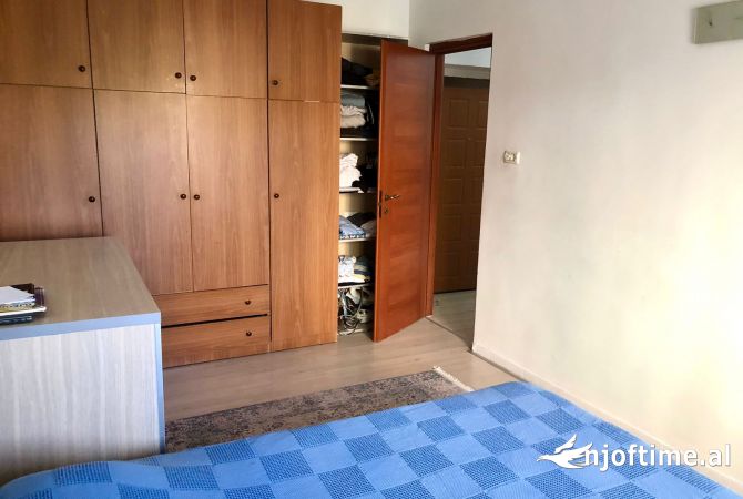 Shtepi me qera Apartament ne Tirane, 2+1, Mobilimi E mobiluar, Pagesa 600  Euro.