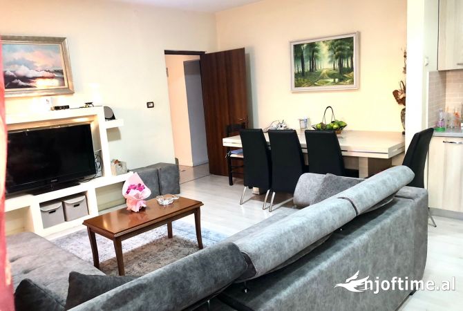 Shtepi me qera 2+1 ne Tirane - 600 Euro