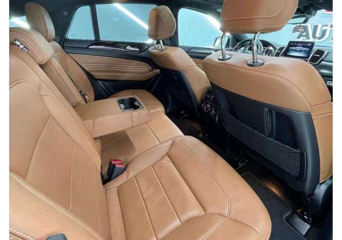 Makina me qera  ne Tirane - 210 Euro