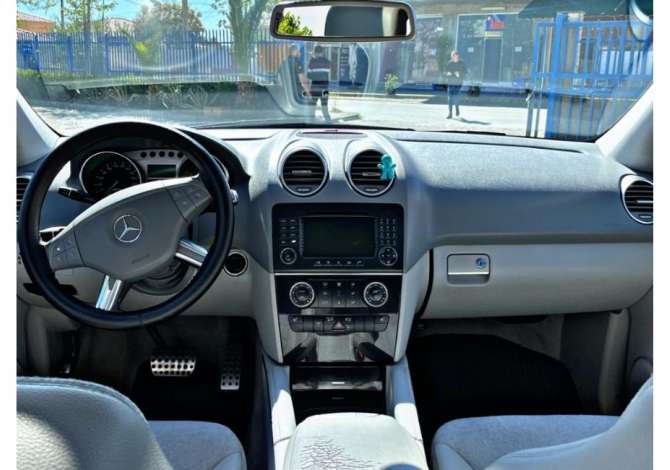 Noleggio Auto  a Fier - 70 Euro