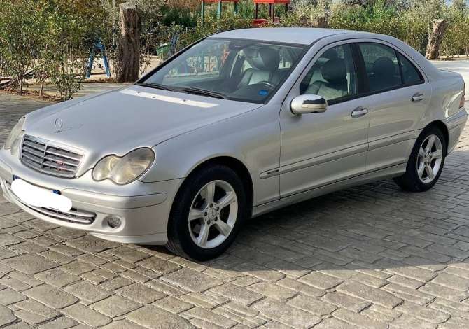 Jepet me qera Mercedes Benz me 35 euro dita