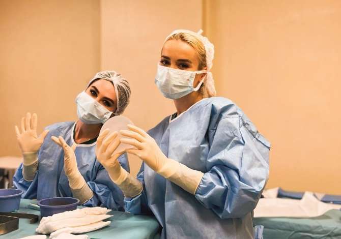 Kirurgji Plastike & Estetike kryesisht per fytyren