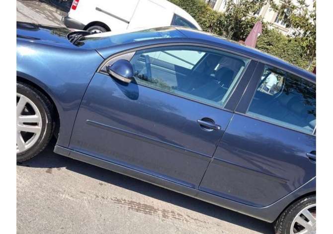 Jepet me qera makina Golf 5 duke filluar nga 30 euro dita 