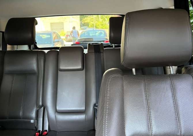 Jepet me qera Range Rover sport duke filluar nga 100 euro dita 