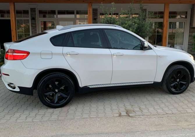Makina me qera  BMW X6 me qera duke filluar nga 90 euro dita 