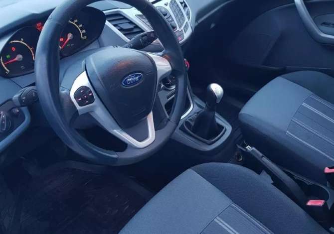 Jepet me qera Ford Fiesta duke filluar nga 25 euro dita