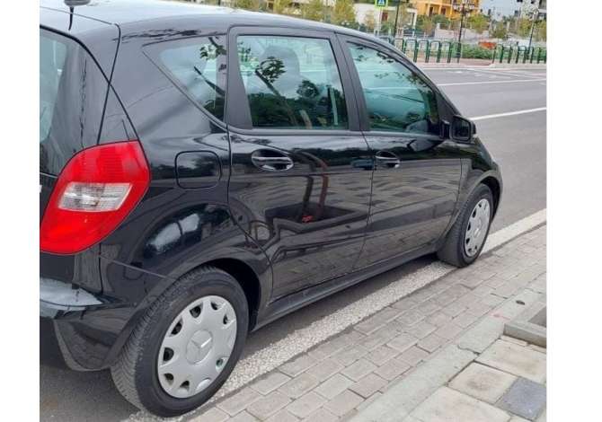 Jepet me qera Mercedez Benz A Class duke filluar nga 30 euro dita