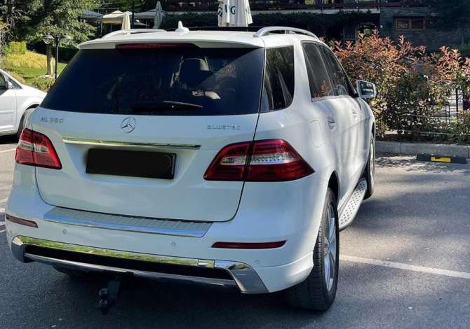 Jepet me qera Mercedes Benz ML duke filluar nga 90 euro dita 