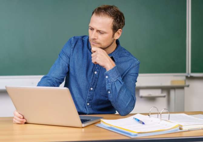 Job Offers -Specialist ne Sektorin e Kurrikulave