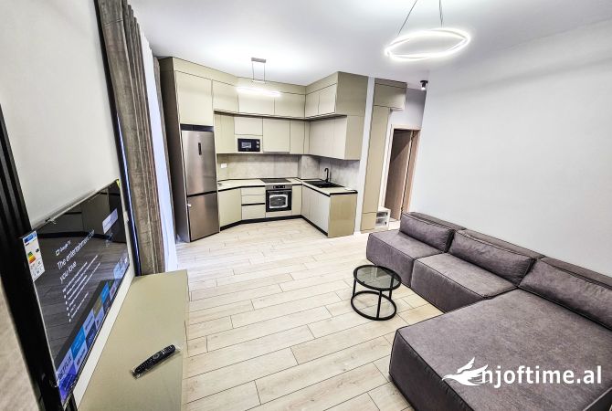 Shtepi me qera 1+1 ne Tirane - 59,000 Leke