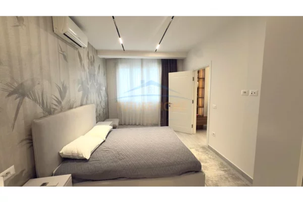 Shtepi me qera 1+1 ne Tirane - 650 Euro