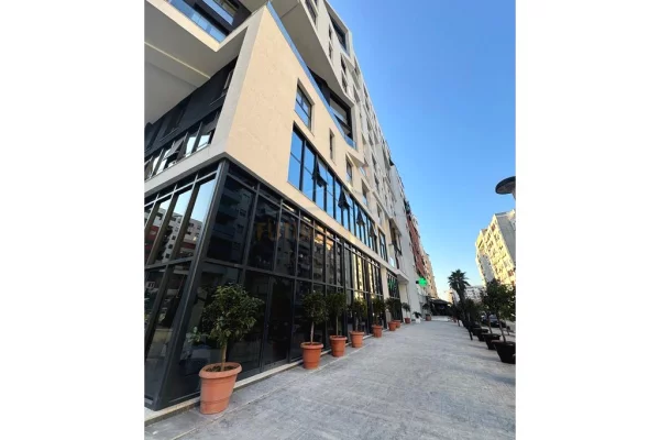 Ambient biznesi me qera 3+1 ne Tirane - 800 Euro