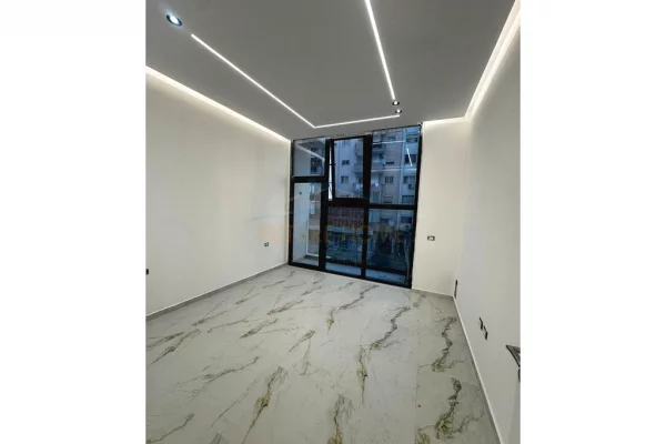 Qera, Ambient Biznesi, Unaza e Re, Tirane