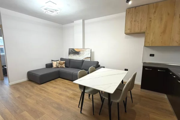 Shtepi ne shitje 2+1 ne Tirane - 126,999 Euro