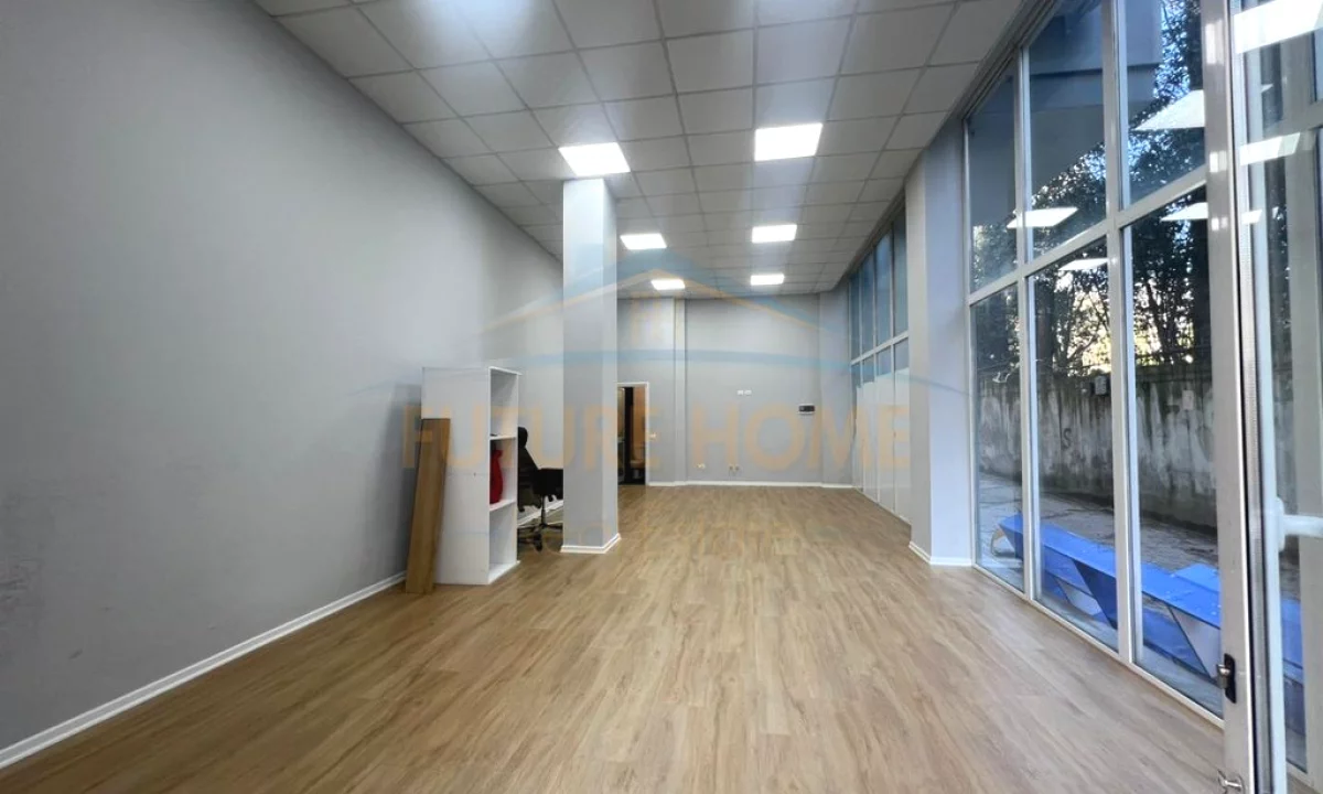 Shitet, Ambient Biznesi, Fresk, Tirane