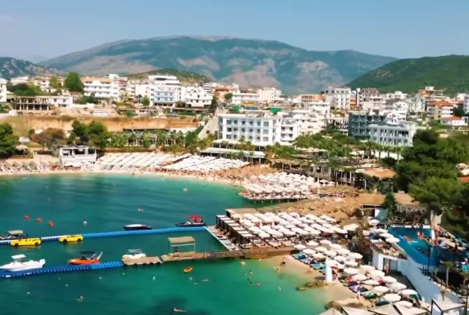 Truall ose Toke  ne Sarande - 80,000 Euro