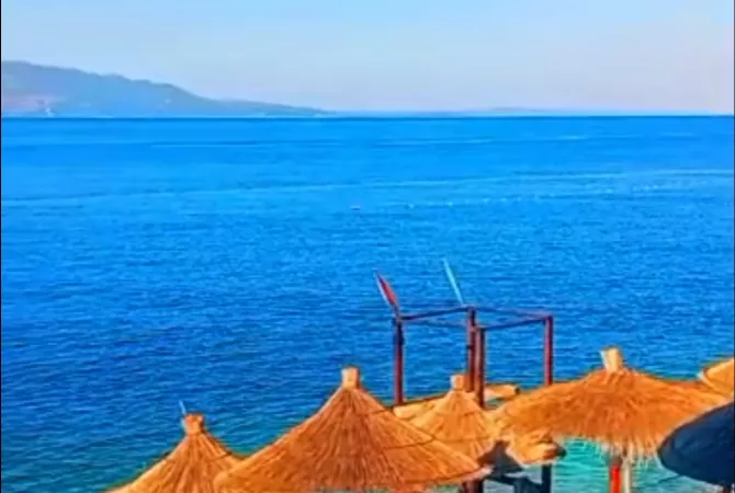 Truall ose Toke  ne Sarande - 120,000 Euro