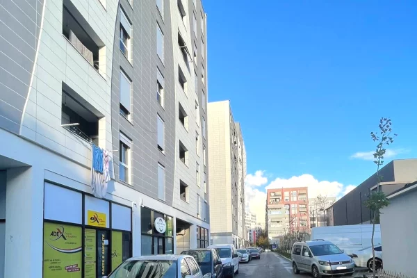 Ambient biznesi me qera 1+1 ne Tirane - 390 Euro