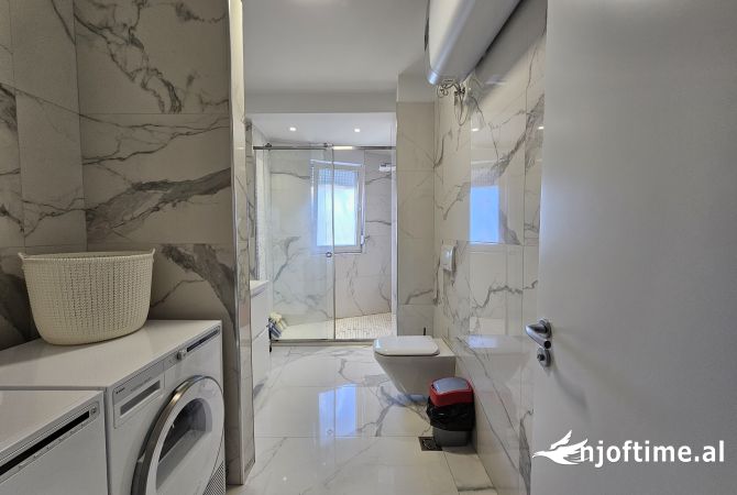 Shtepi ne shitje 3+1 ne Tirane - 346,000 Euro