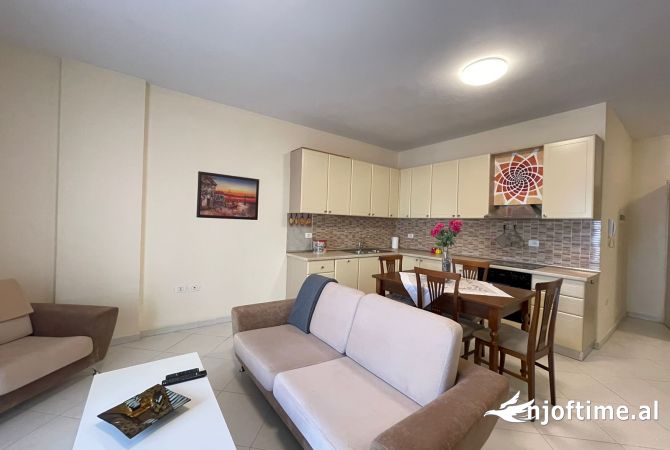 Shtepi me qera 1+1 ne Tirane - 550 Euro