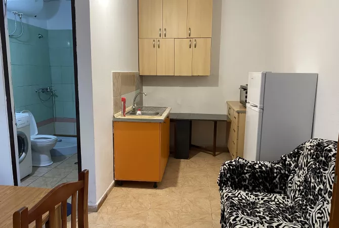 Casa in affitto Garsoniere a Tirana - 28,000 Leke