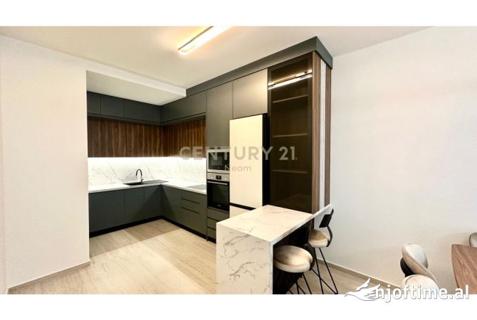 Shtepi me qera 2+1 ne Tirane - 1,650 Euro