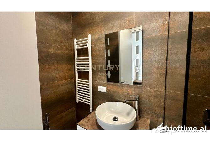 Shtepi me qera Apartament ne Tirane, 2+1, Mobilimi E mobiluar, Pagesa 1,650  Euro.