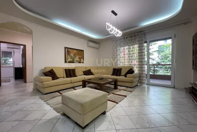 Shtepi me qera 2+1 ne Tirane - 800 Euro