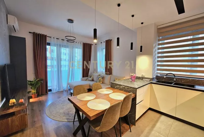 Shtepi me qera 2+1 ne Tirane - 1,000 Euro