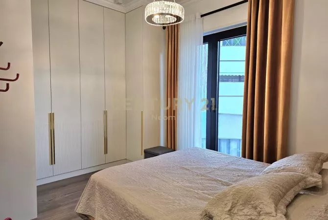 Shtepi me qera Apartament ne Tirane, 2+1, Mobilimi E mobiluar, Pagesa 1,000  Euro.