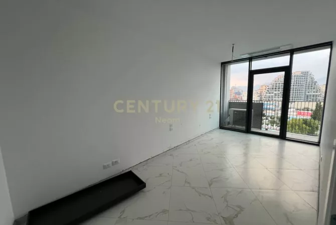 JEPET ME QIRA AMBJENT PER ZYRA! Neom120899