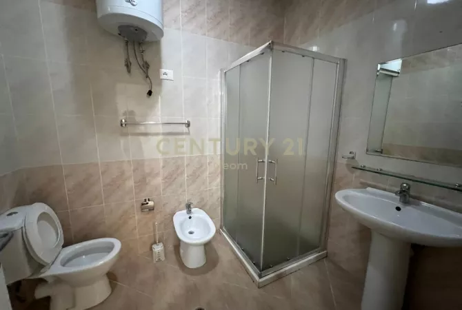 Shtepi me qera Apartament ne Tirane, 1+1, Mobilimi E mobiluar, Pagesa 500  Euro.