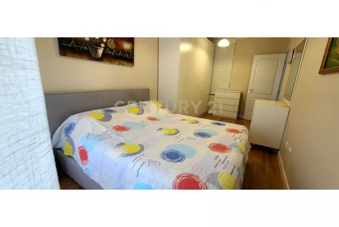 Shtepi me qera Duplex(shtepi me 2 kate) ne Tirane, 2+1, Mobilimi E mobiluar, Pagesa 700  Euro.