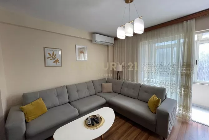Shtepi me qera 3+1 ne Tirane - 1,100 Euro