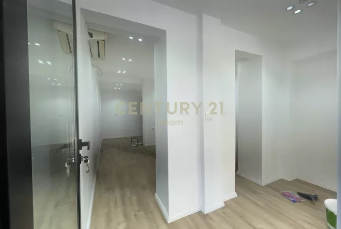 AMBIENT KATI 0 PER QIRA, 20m2 - PRANE RRUGES KOSOVAREVE Neom120016