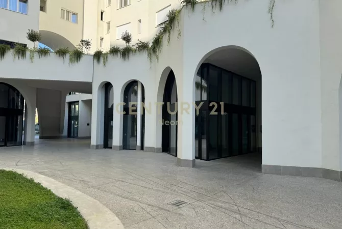 Business Property for Rent 1+1 in Tirana - 700 Euro